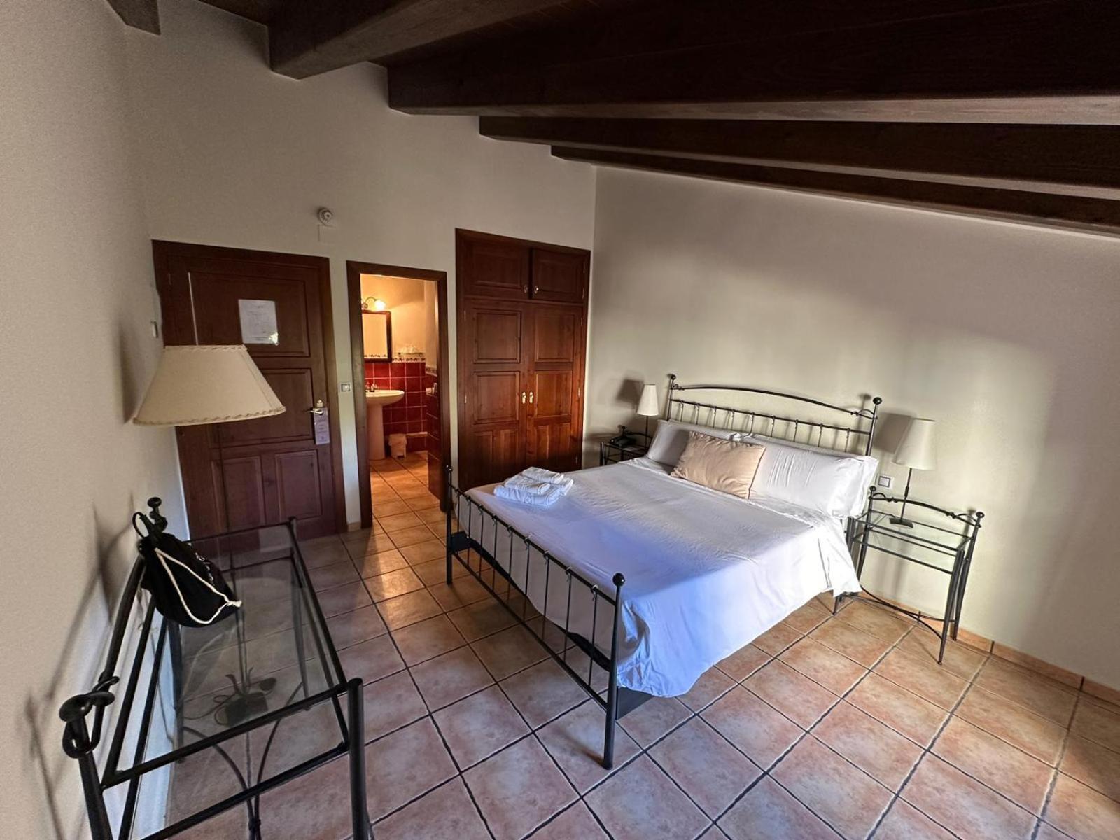 Hotel De La Villa Rubielos De Mora Eksteriør bilde