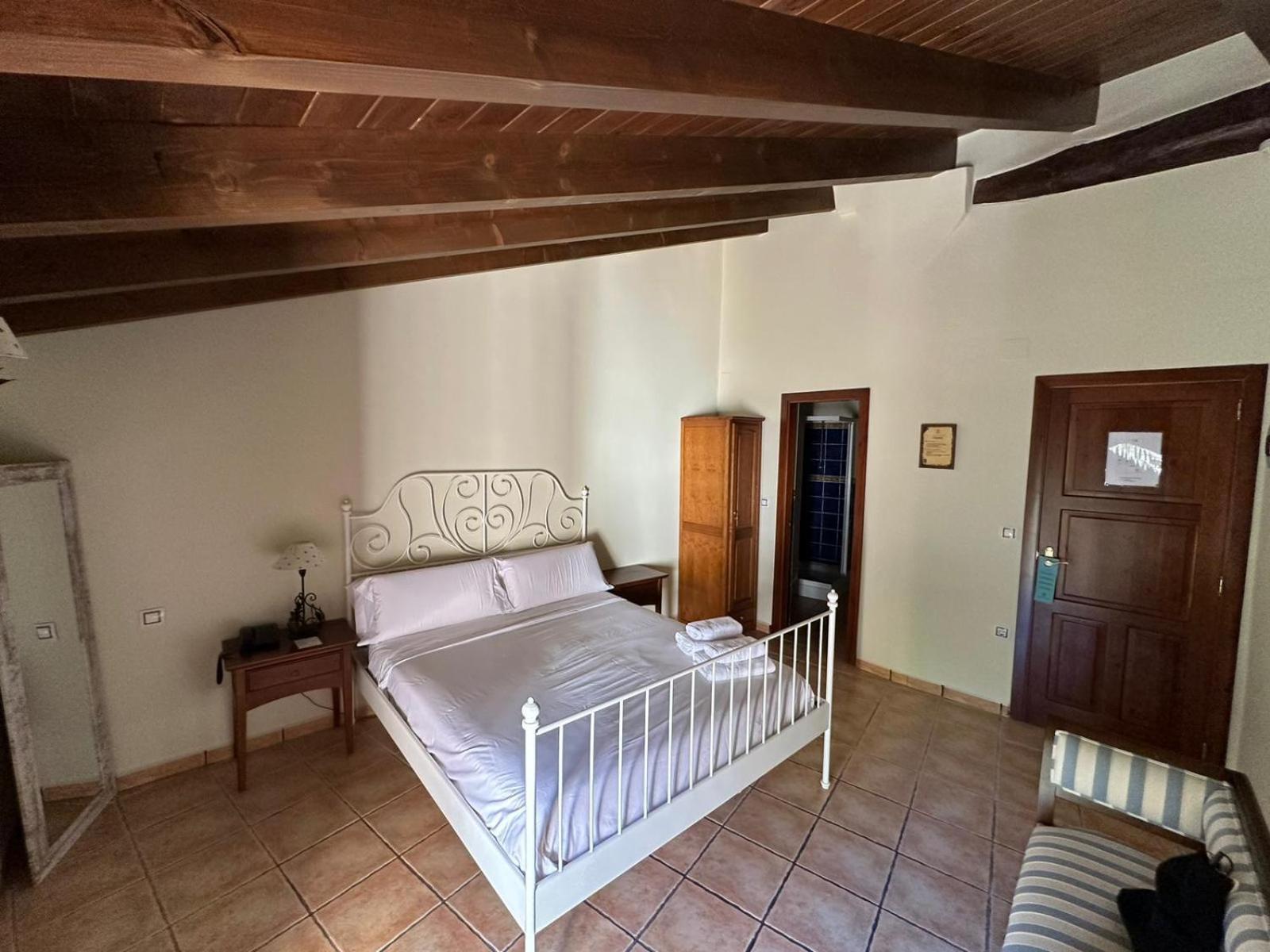 Hotel De La Villa Rubielos De Mora Eksteriør bilde