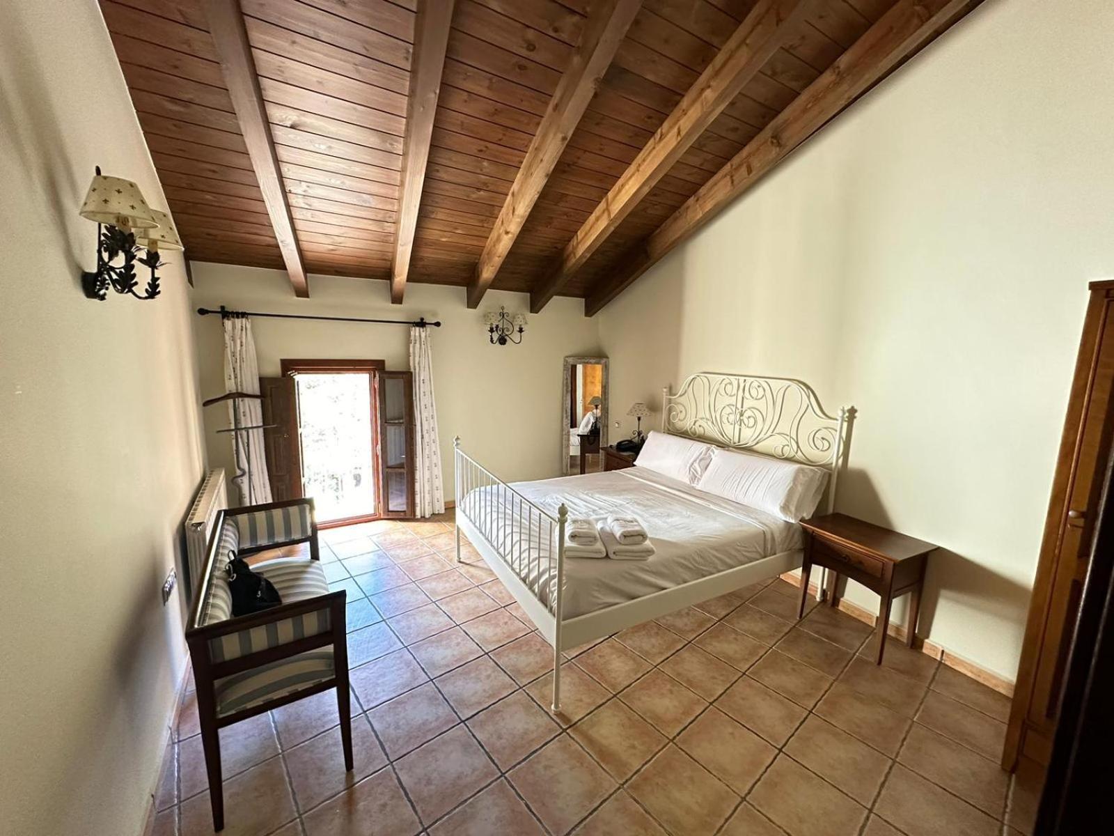 Hotel De La Villa Rubielos De Mora Eksteriør bilde