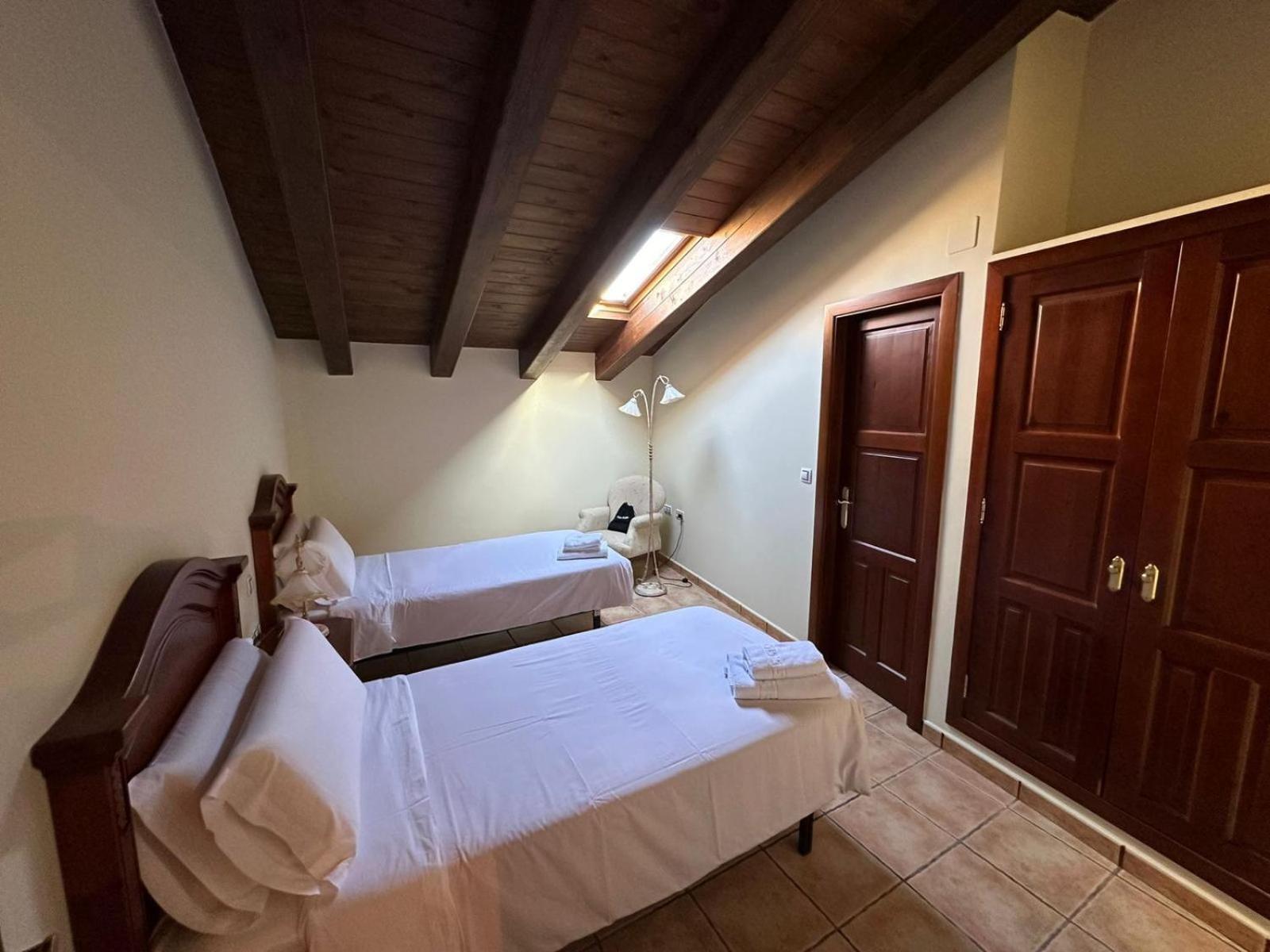 Hotel De La Villa Rubielos De Mora Eksteriør bilde