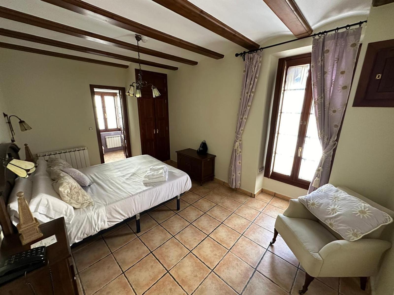 Hotel De La Villa Rubielos De Mora Eksteriør bilde